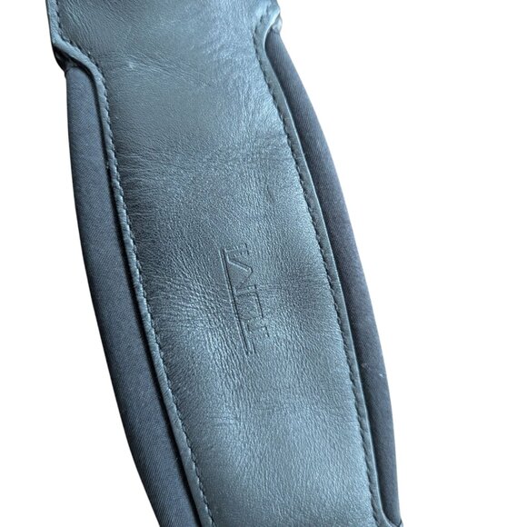 TUMI Black Nylon Laptop/Tablet Case w adjustable shoulder strap - Picture 11 of 12